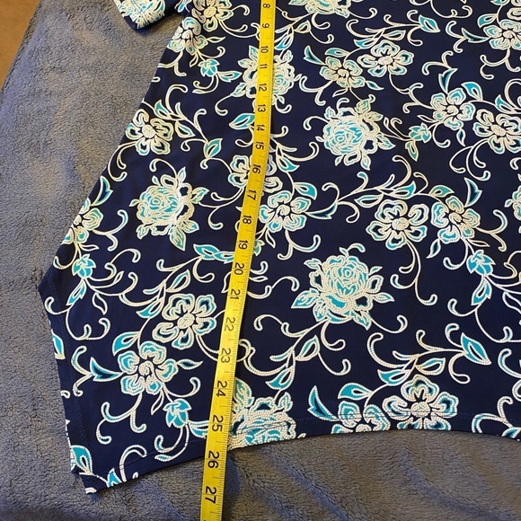 Sami & Jo cold shoulder knit, top navy teal floral 94% poly 6% spandex s… - Picture 5 of 10